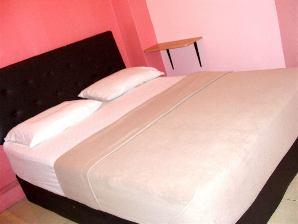 Hotel Pudu 88 @ China Town クアラルンプール エクステリア 写真